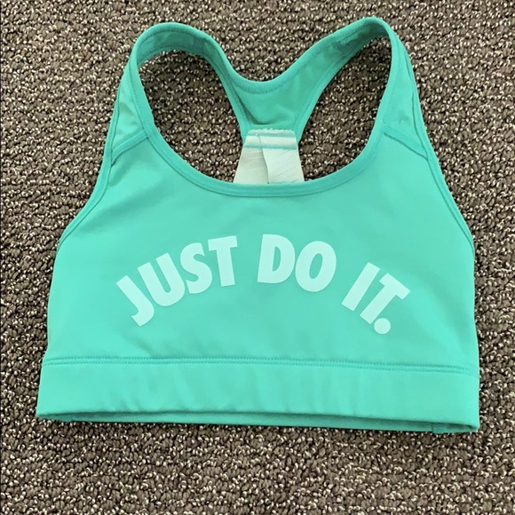 Nike Other - Nike bra, barely used.